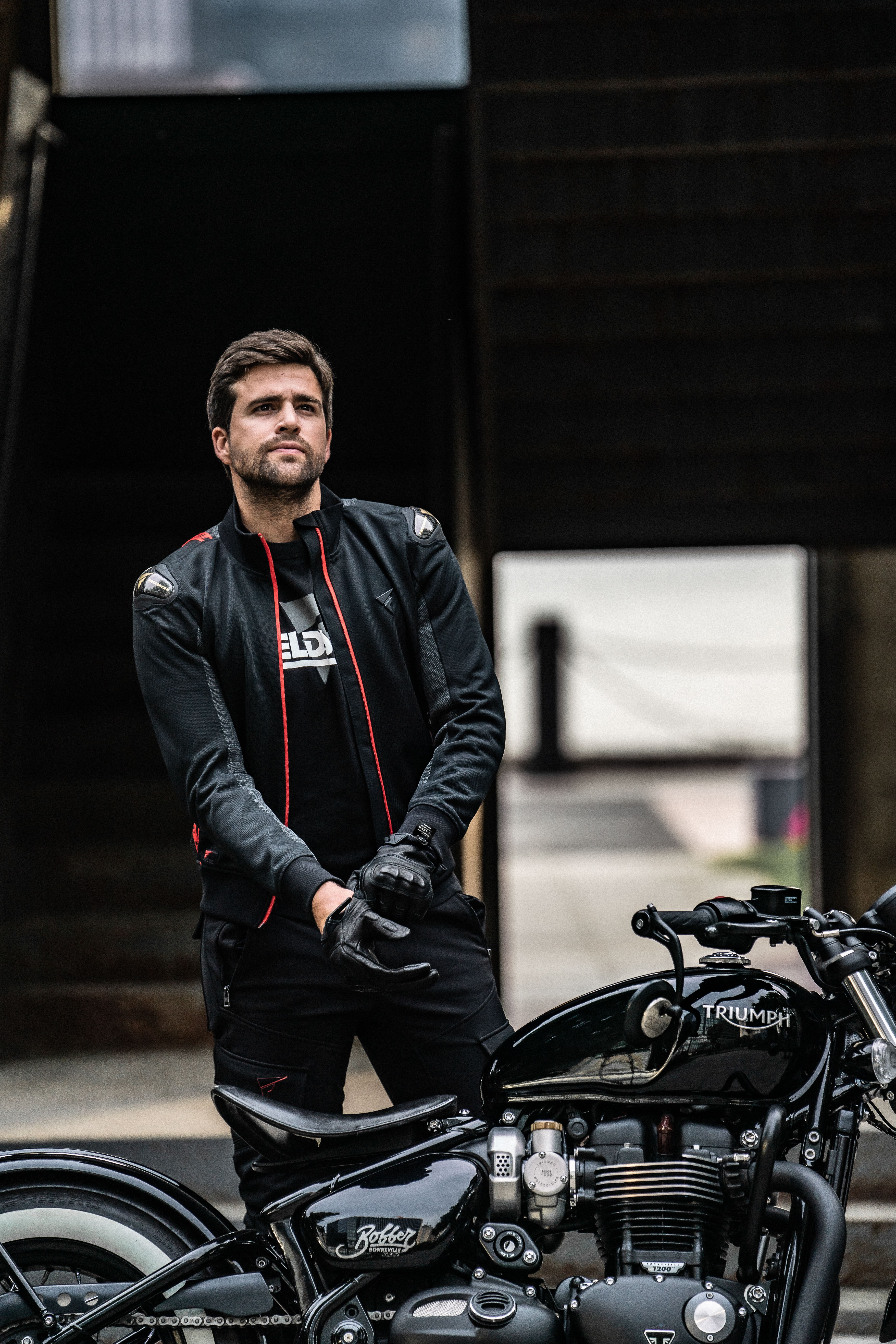 英国飞炫摩托车骑行服骑士机车保护防摔透气黑红色经典配色现特