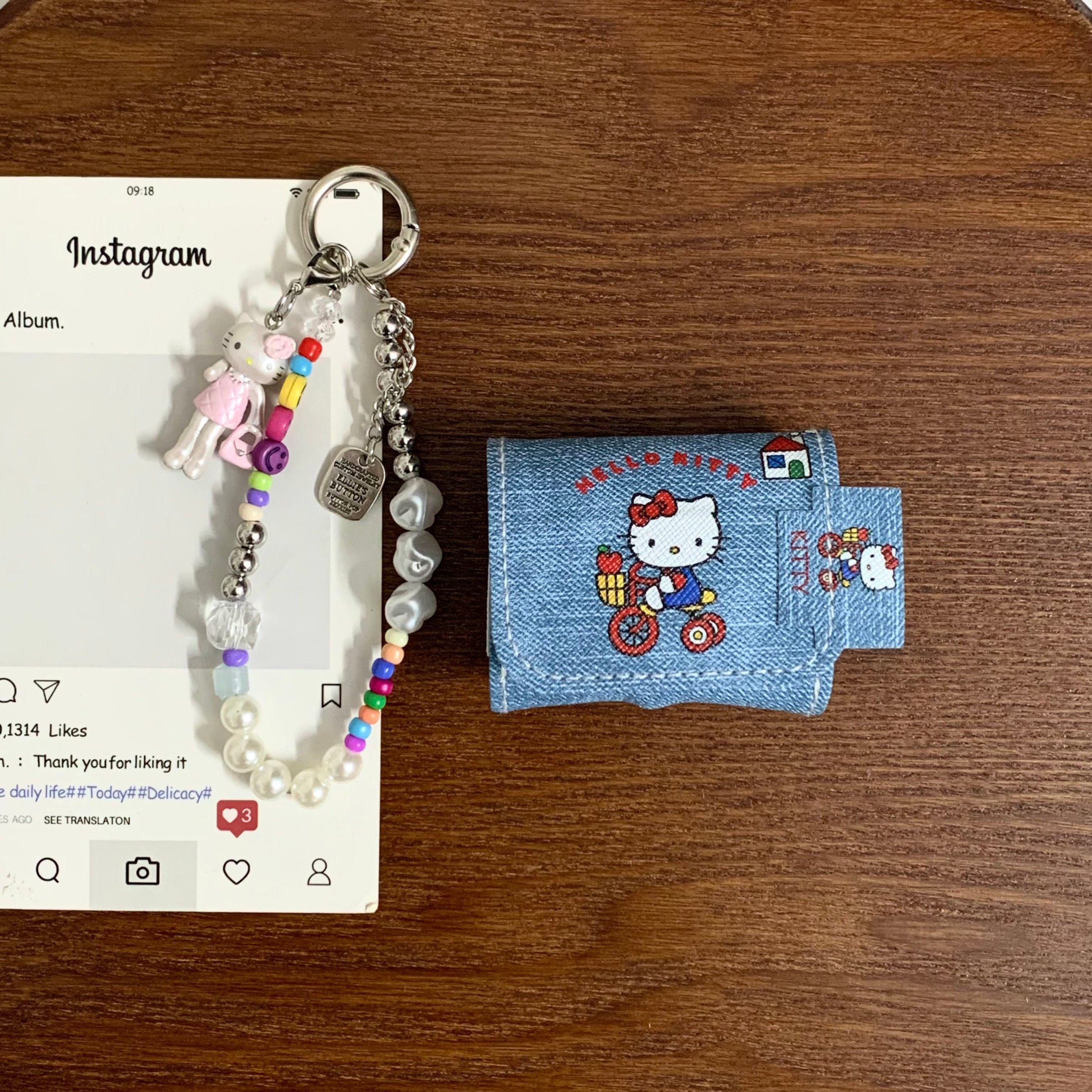 苹果耳机套HelloKitty牛仔骑车适用苹果Airpods4日系可爱卡通创意Airpods无线蓝牙耳机套Airpodspro2防摔保护