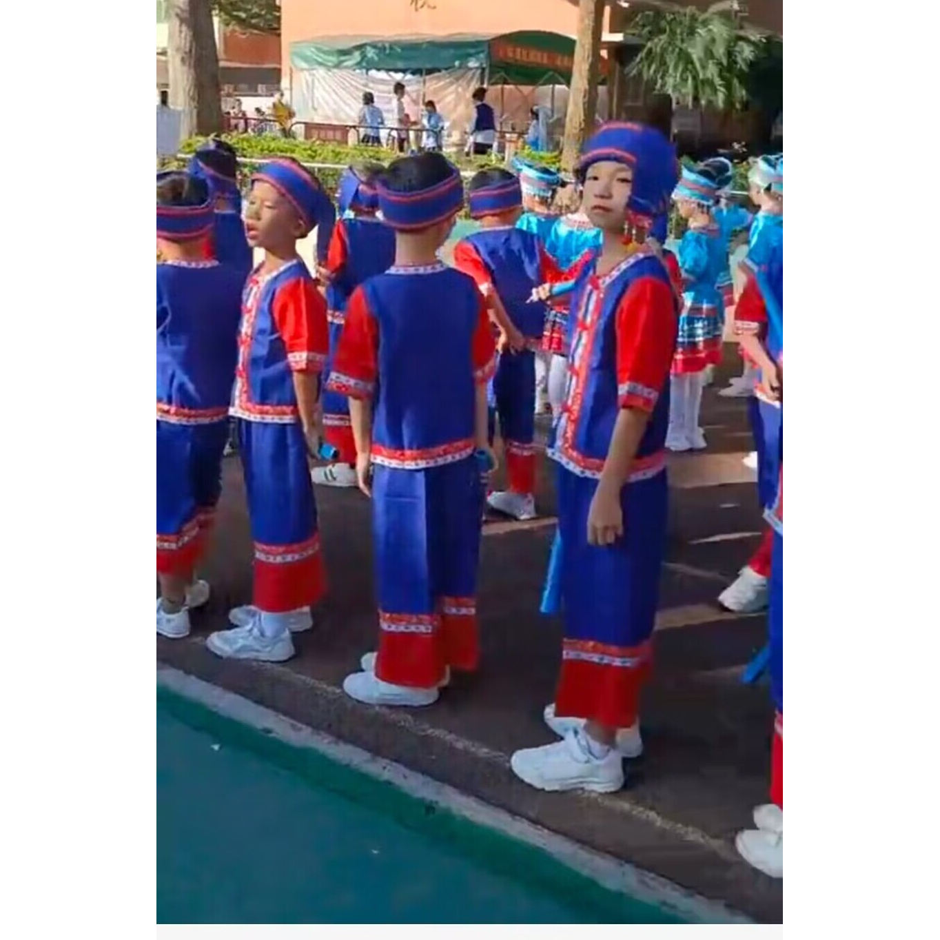 新款六一男儿童苗族演出服少数民族瑶族壮族哈尼族侗族彝族表演服