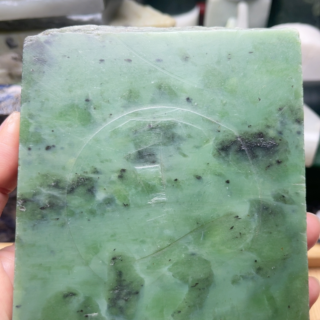 32可出手镯颜色好