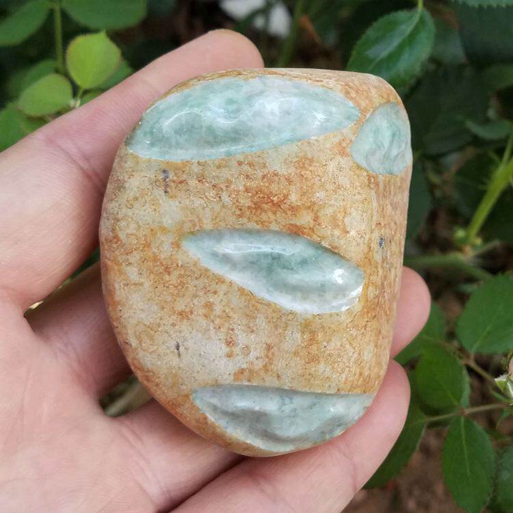 实物照保真翡翠原石毛料加工翡翠毛料重386克77*66*48MM