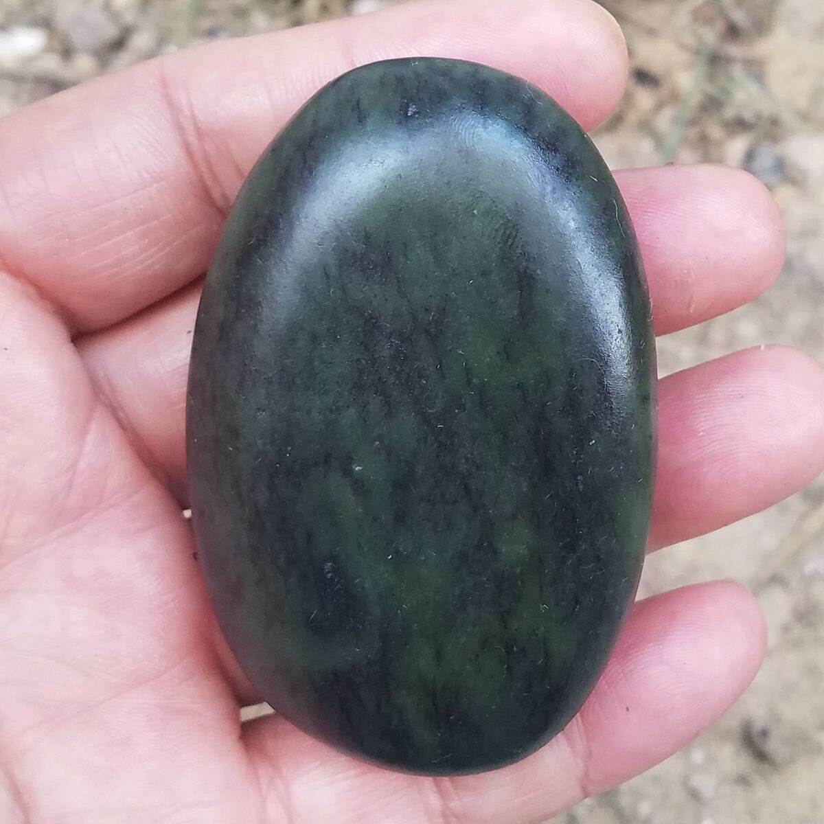 绿肉和田玉山料寻顾处理价