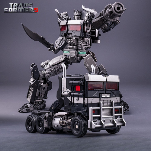 部分合金变形机器人玩具金刚擎天