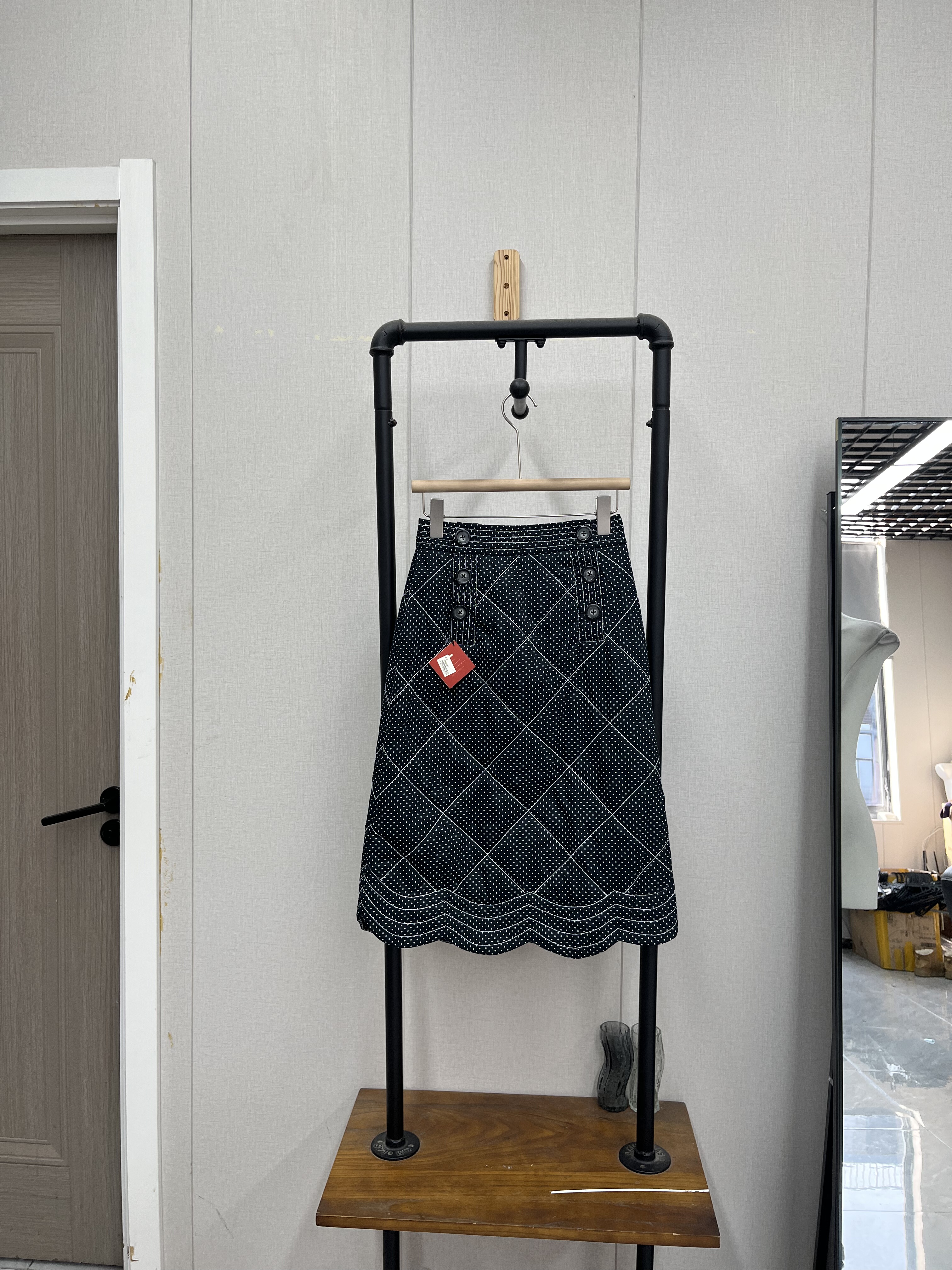 高品质波点加棉半身裙波浪纹裙摆甜美可爱秋冬双排扣款