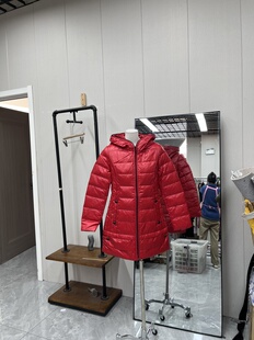 高级连帽款大红色中长款羽绒服冬季保暖高级减龄款