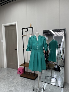 气质文艺森系绿色收腰连衣裙衬衫 紧身百搭温柔夏季