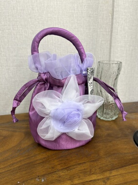 复古紫色缎面手提包女款优雅气质立体花设计小方包晚宴