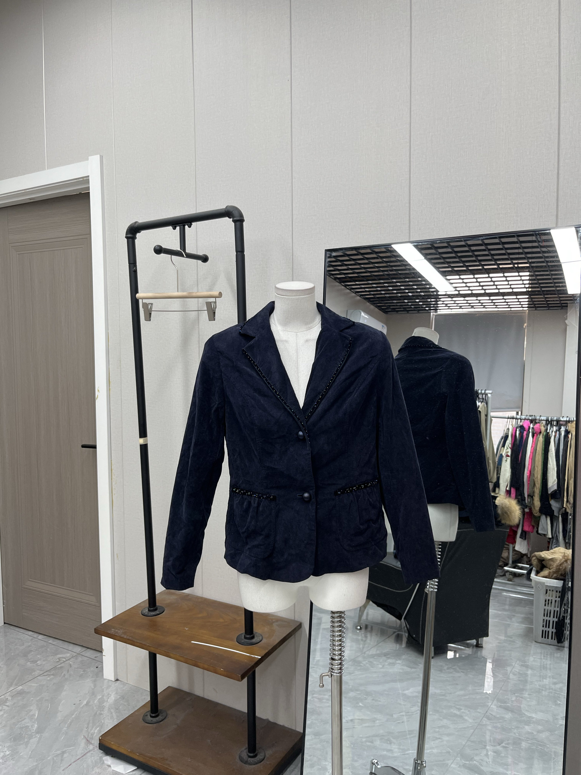 高品质佐尔美灯芯绒西服外套钉珠装饰简约大气舒适秋冬