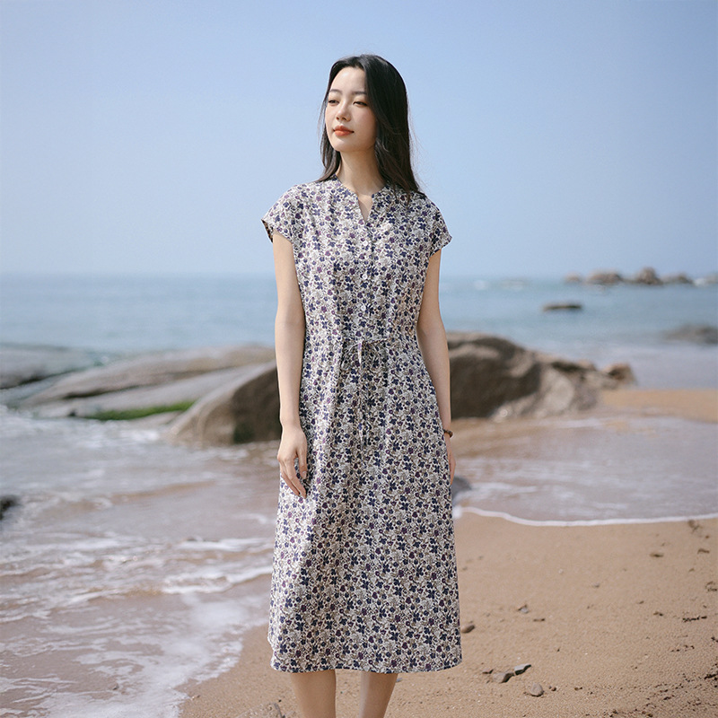 2025新款短袖碎花连衣裙女夏高级感收腰显瘦系带长裙文艺气质裙子