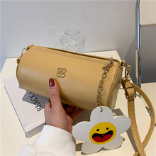 Fairy bag 2021 new Korean versatile messenger bag autumn winter wide shoulder strap new one shoulder chain bag