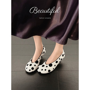 复古风牛毛波点浅口单鞋 黑白拼色 女圆头细跟百搭舒适一脚蹬通勤鞋