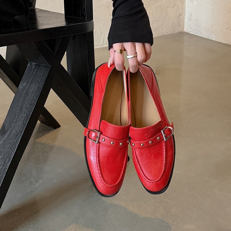 复古英伦风真皮圆头皮带扣乐福单鞋女百搭一脚蹬铆钉小皮鞋春季,女鞋,深口单鞋,淘宝优惠券,粉丝福利购,淘宝优惠卷
