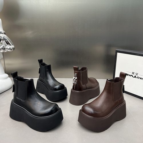 大头厚底松糕短靴女2025新款真皮后拉链增高及踝靴切尔西靴马丁靴