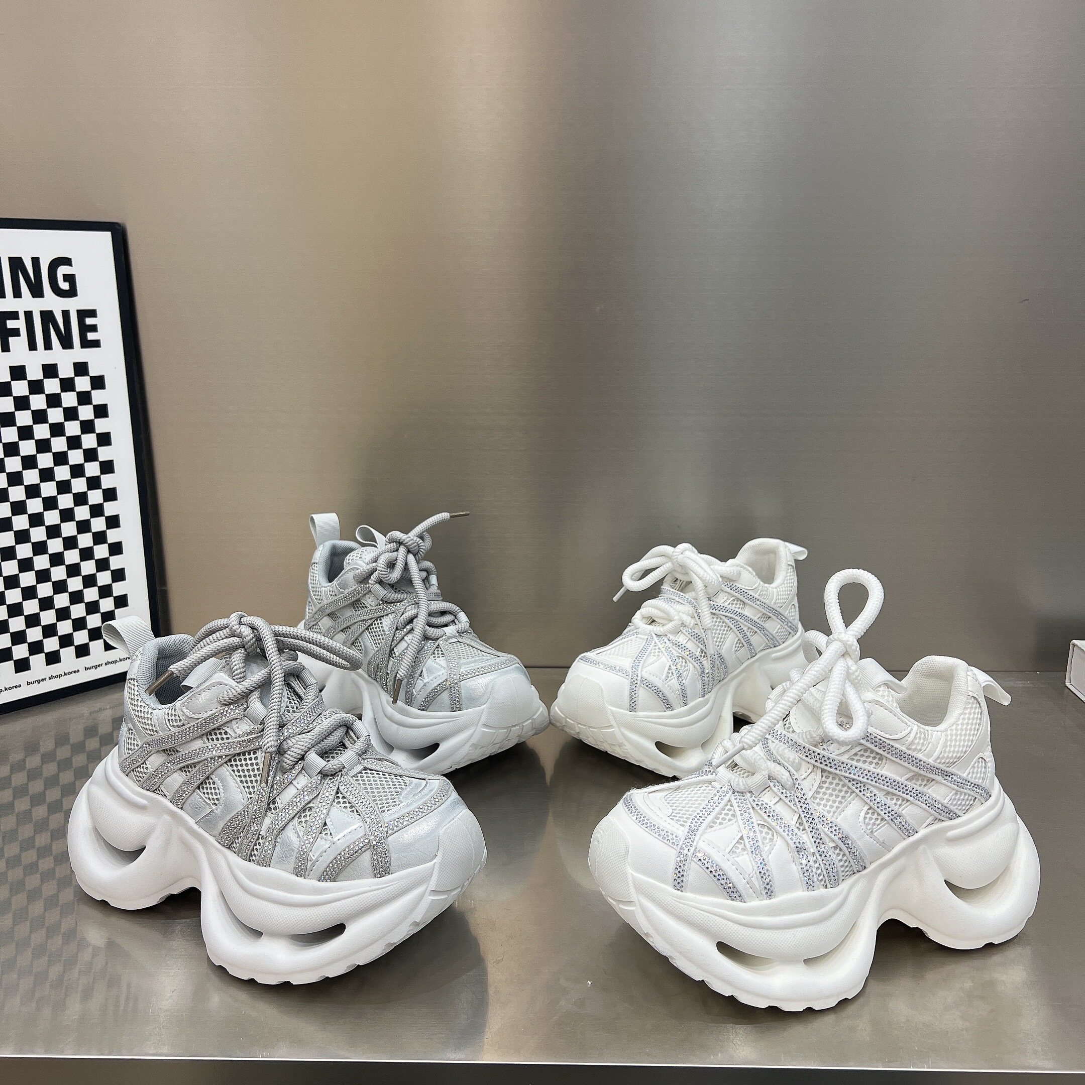 2026新款水钻绑带厚底老爹鞋女7cm增高百搭时尚网面透气休闲鞋女