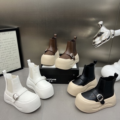 大头马丁靴女2025新款真皮厚底松糕皮带扣短靴6cm增高套筒及踝靴