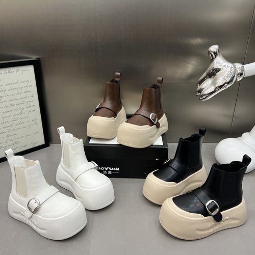 大头马丁靴女2025新款真皮厚底松糕皮带扣短靴6cm增高套筒及踝靴