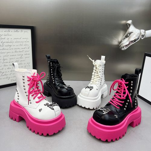 重工铆钉马丁靴女2025新款拼色厚底松糕系带短靴8cm小个子机车靴