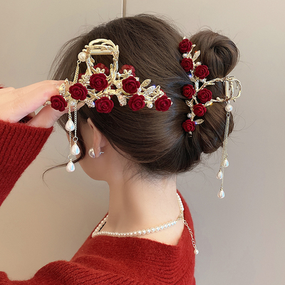 红色玫瑰流苏抓夹女2024新款
