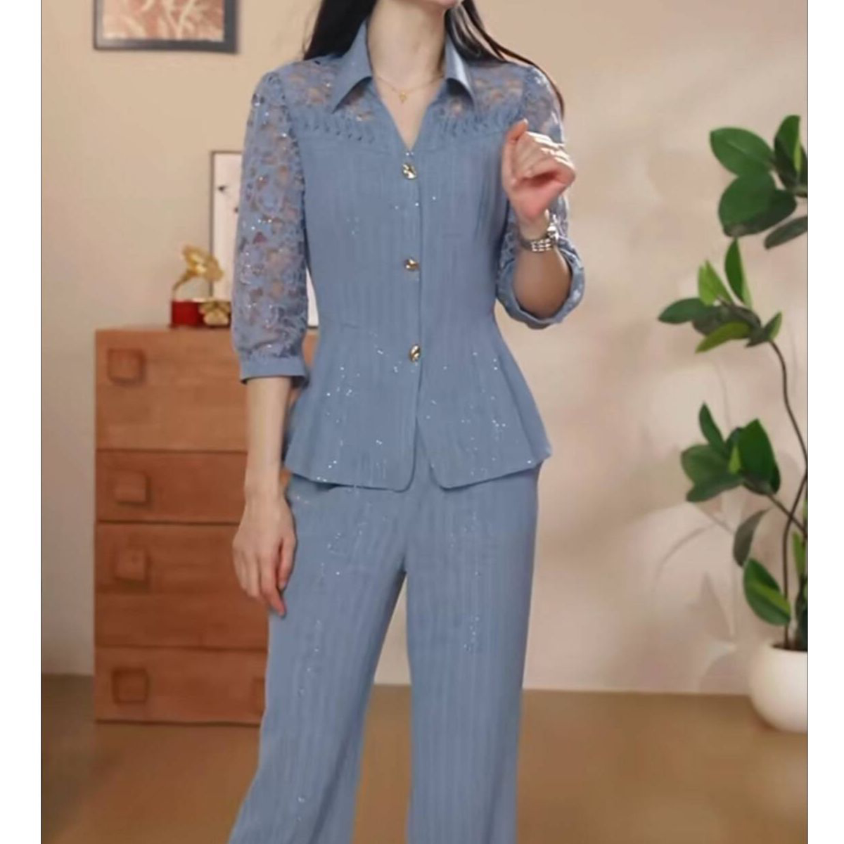 2026年上衣+裤子气质镂空两件套舒适套装春夏季新款时尚高端套装