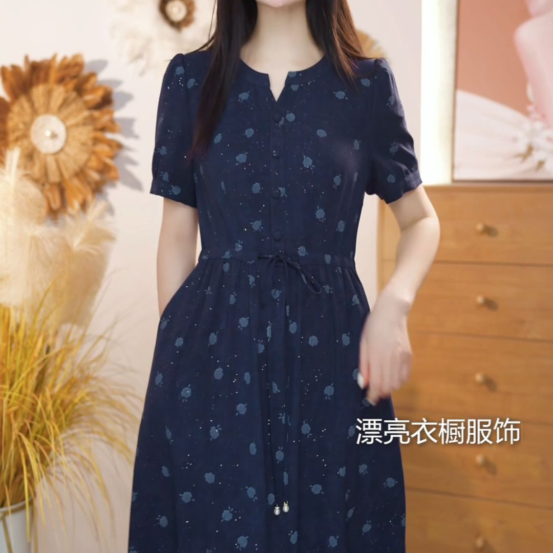短袖波点连衣裙2026年夏季妈妈气质显瘦时尚新款收腰洋气连衣裙子