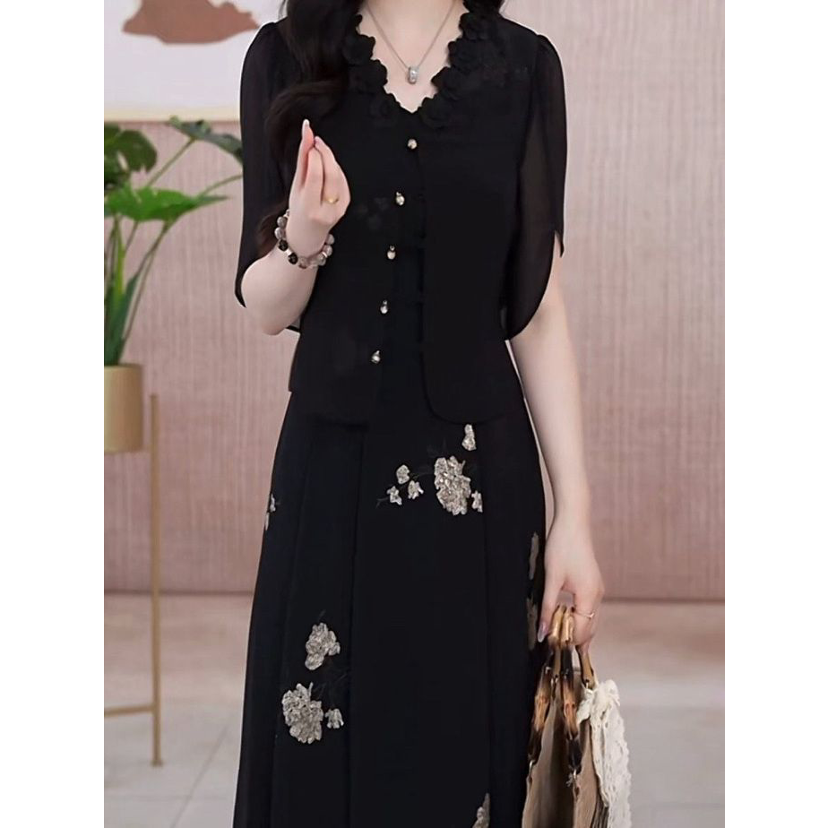 2026夏季新款时尚气质减龄优雅洋气显瘦套装高档柔丝两件套连衣裙