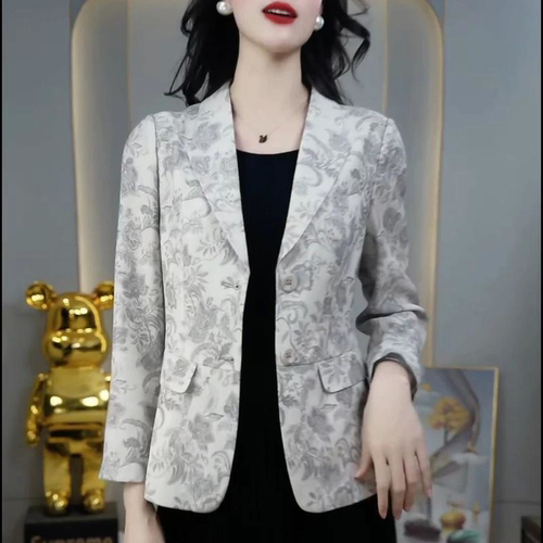 2026春夏季新款洋气妈妈装薄款小西服时尚百搭花色西装短款外套女