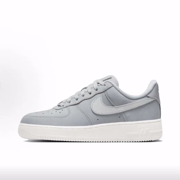 Nike Air Force 1 "Wolf Gray Utility" 低帮 板鞋 女款