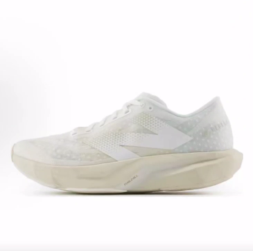 New Balance Rebel V4 耐磨透气支撑 低帮 跑步鞋 男款 米白