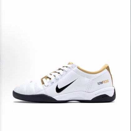 Nike Total 90 舒适 防滑耐磨 足球鞋 男款