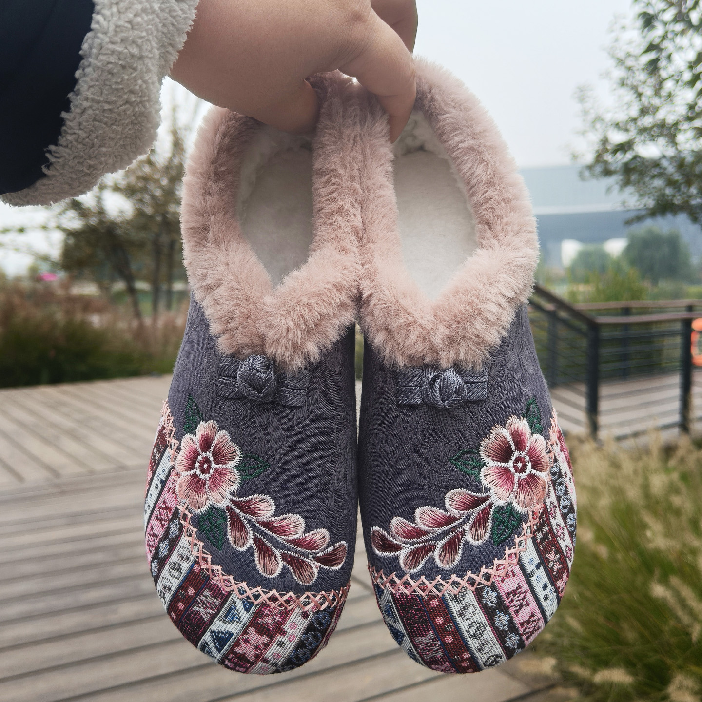 加绒保暖布鞋新中式汉服绣花鞋子