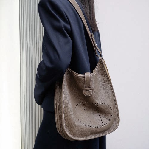 2021春夏高级感手工女迷你手缝包