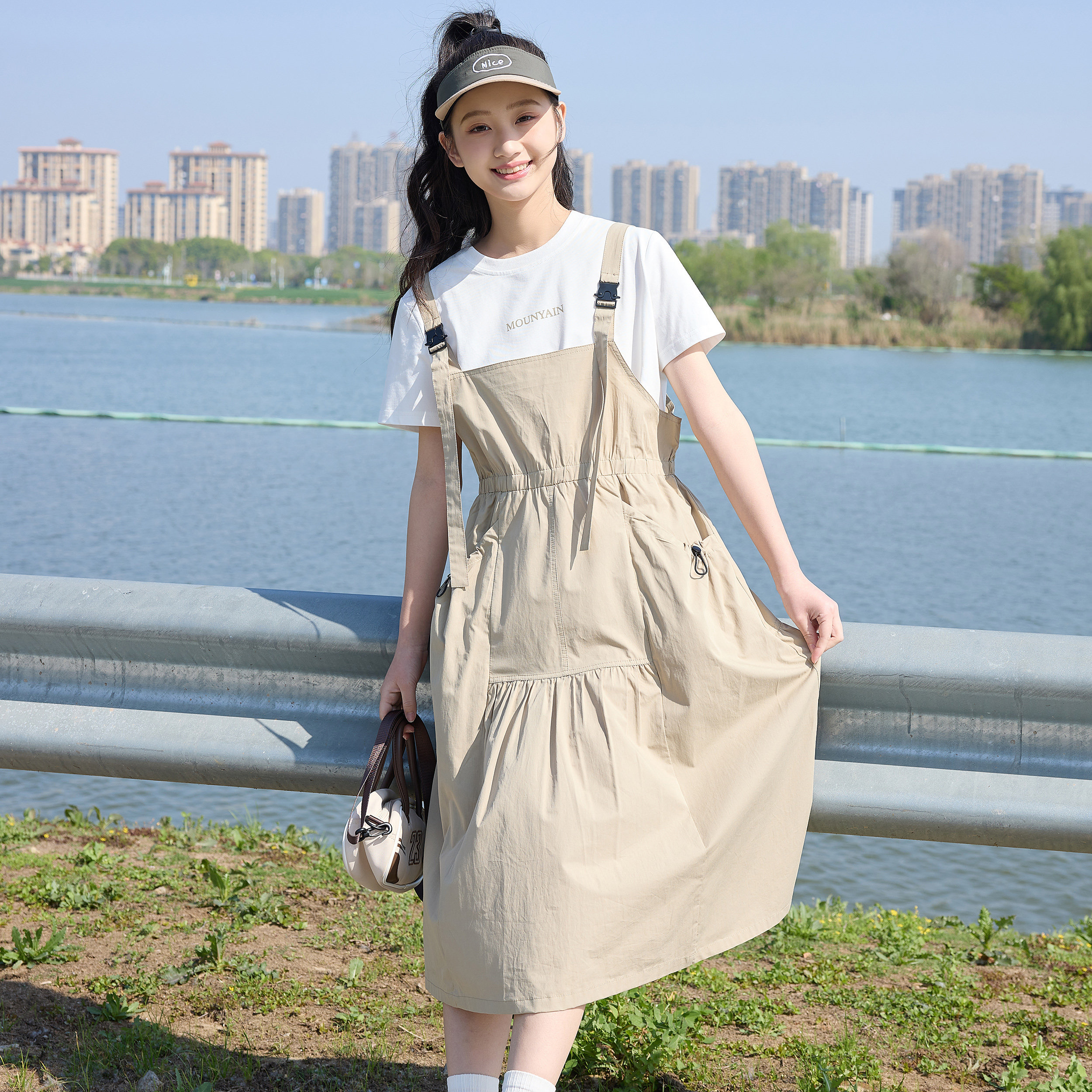 初中生背带连衣裙学院风女夏中长款洋气休闲少女裙假两件大童新款