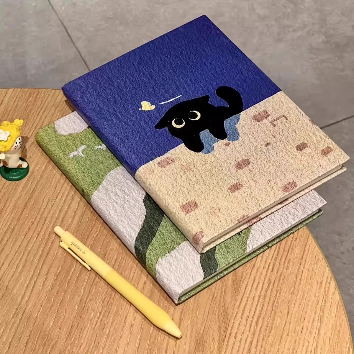 新款罗小黑笔记本创意周边