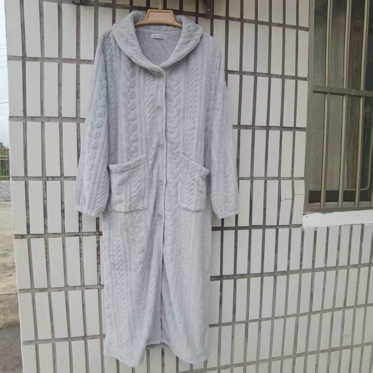 包邮简约翻领前扣双口袋中长款珊瑚绒家居裙宽松休闲睡裙女冬6161