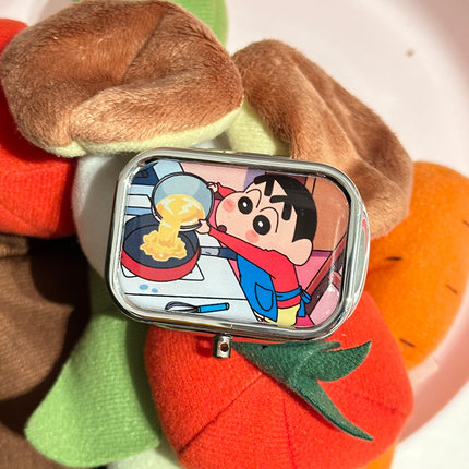 出口韩国hellokitty分装药盒便携随身小蜡笔小新首饰盒迷你收纳盒