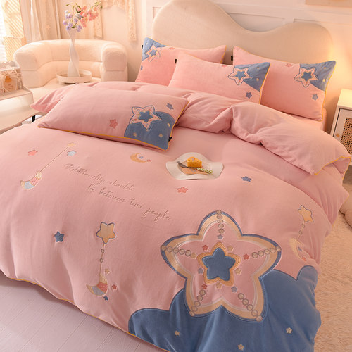 卡通加厚保暖牛奶绒刺绣四件套