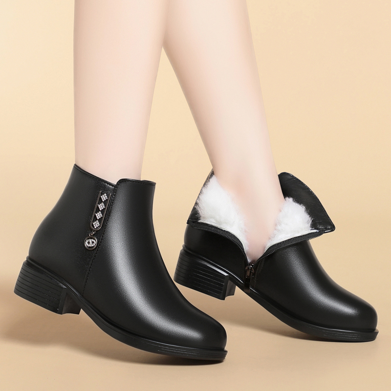 真皮妈妈鞋棉鞋女低跟女短靴大码