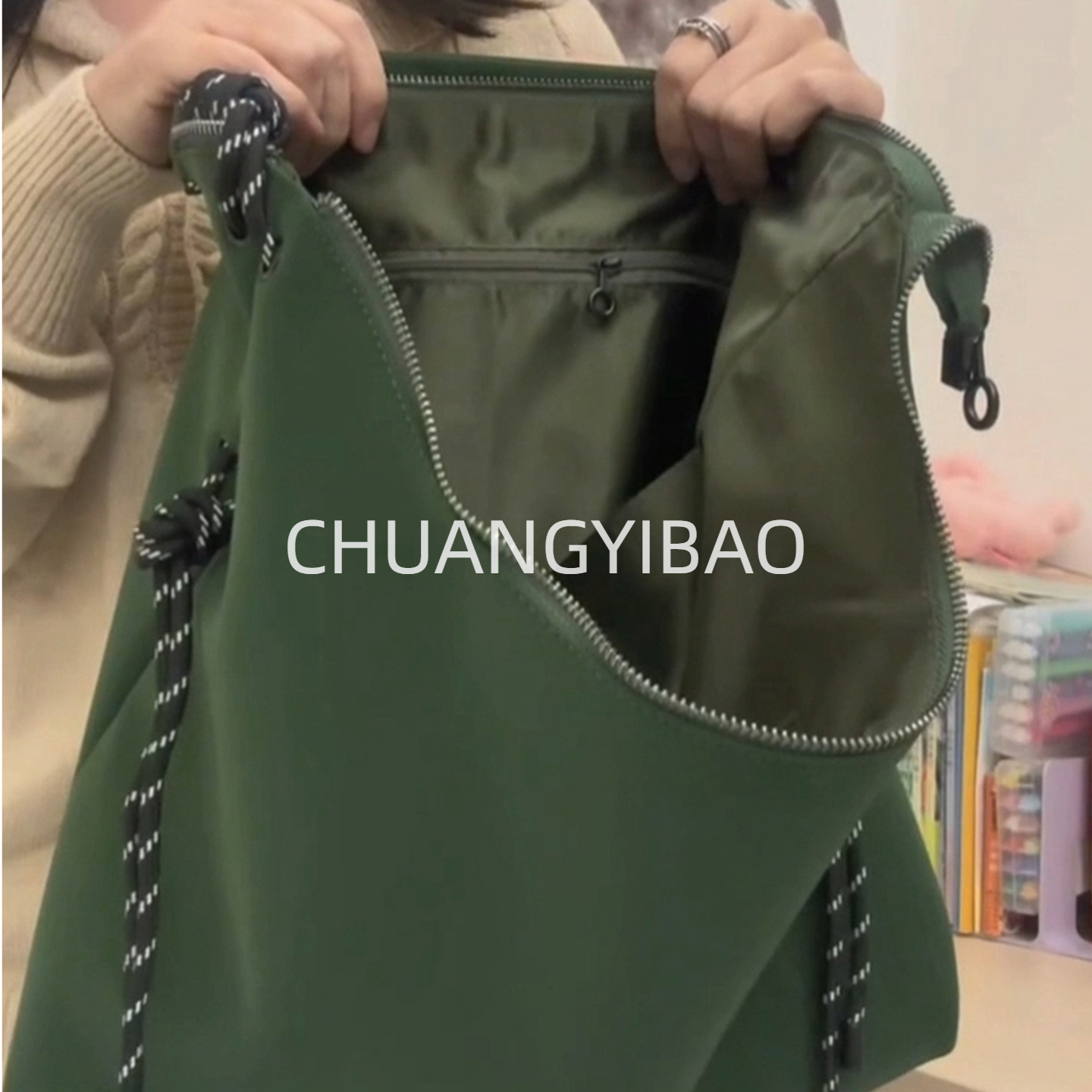 爆款韩系慵懒风通勤包包女式2025新款大学生上课大容量单肩斜挎包