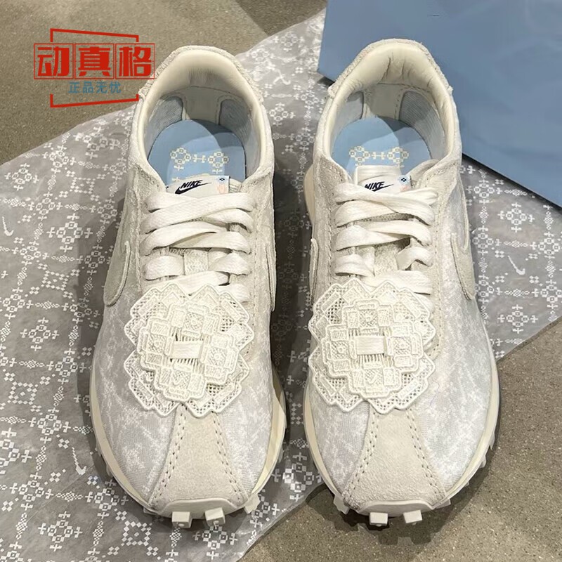 NIKE耐克女子绣花装饰运动休闲鞋