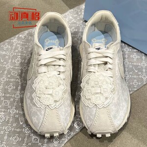 NIKE耐克女子绣花装饰运动休闲鞋