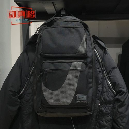 多口袋旅行双肩背包2024夏季