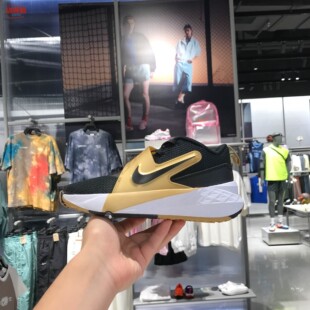 HF6280 耐克童鞋 003 12幼童易穿脱运动鞋 2025年夏Team Hustle