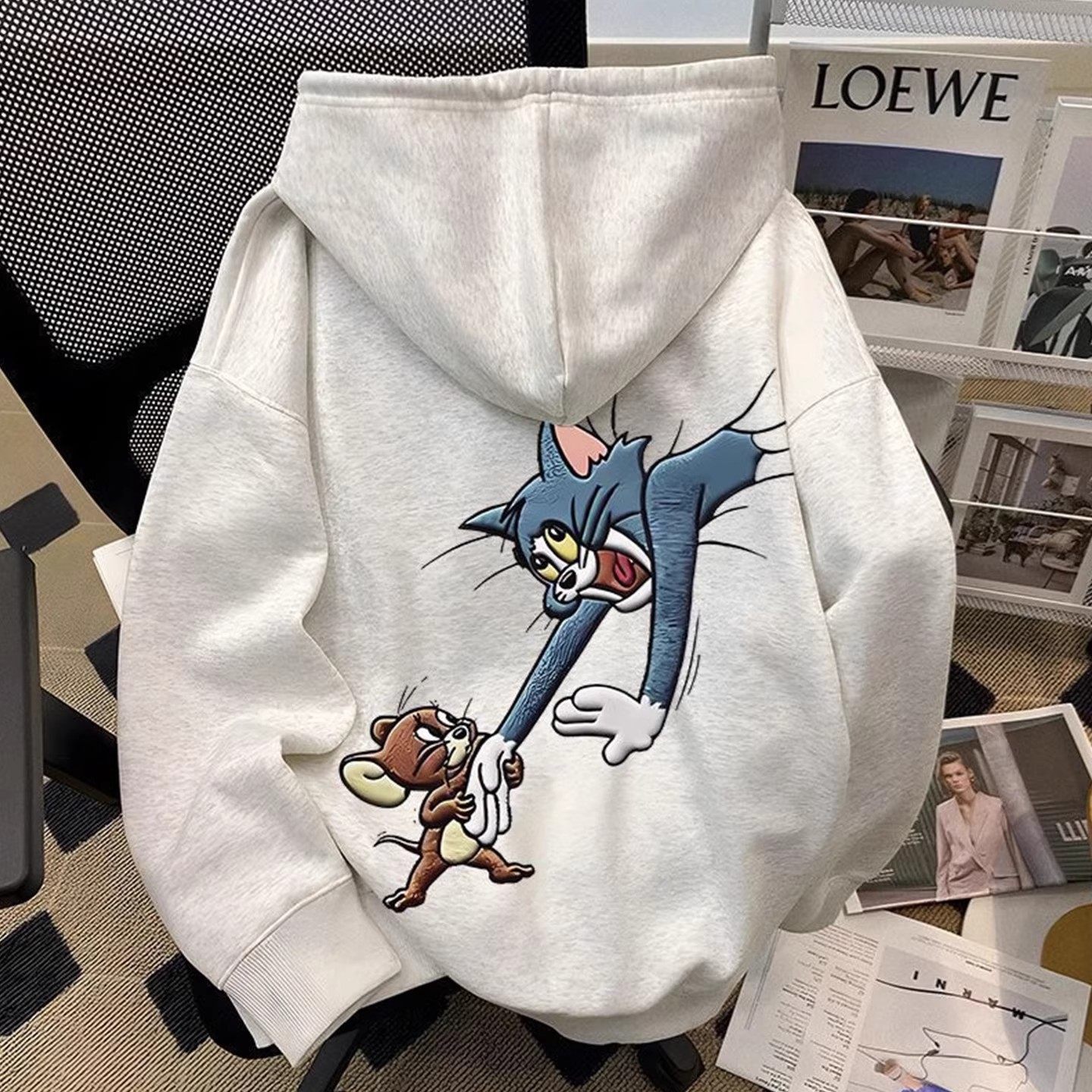 设计感别致印花连帽薄款卫衣