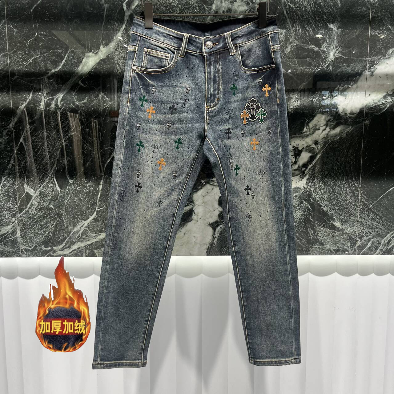 欧货冬季男士牛仔裤磨毛加绒潮牌修身时尚烫钻刺绣个性休闲九分裤