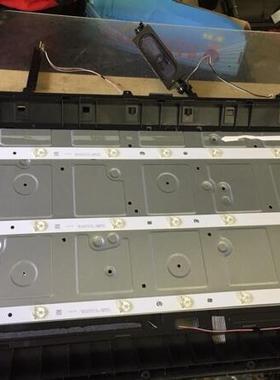 适用乐华LED32C810S灯条屏LVW320CSDX E10 V1 32HR331M07A4 V1