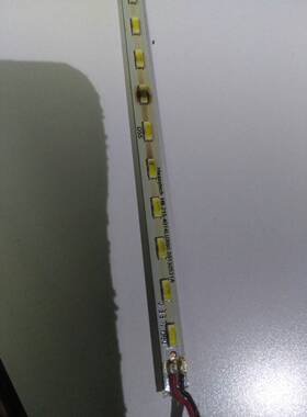 21.5寸灯条 HIEASYTECH H8-215-4014LUX60-20130531A灯条488MM灯