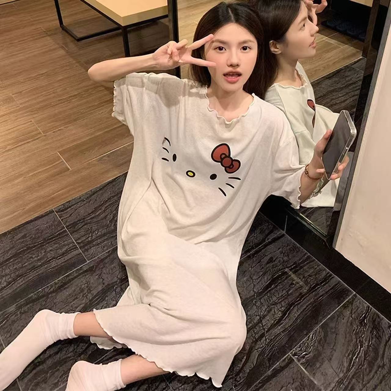 睡裙女夏季莫代尔带胸垫中长裙凯蒂猫可爱卡通学生可外穿连衣裙子图片