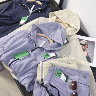 华子家 休闲两件套女43004 户外轻薄透气轻量防晒连帽外套运动短裤