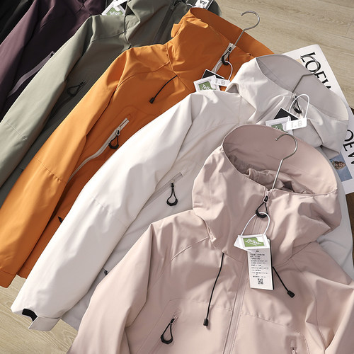 冲锋衣外套女防水可拆卸登山服男