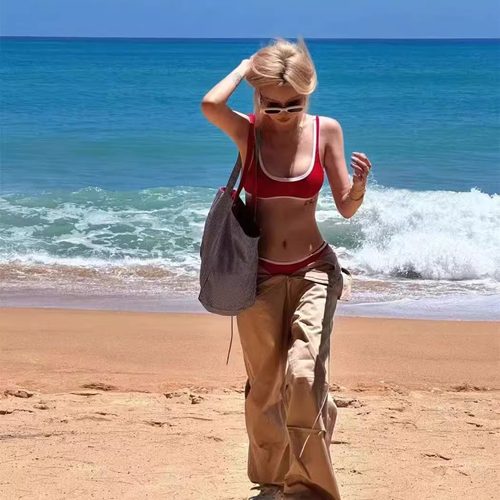 批发红白三角运动bikini性感泳衣女温泉泳装小胸网红带胸垫比基尼